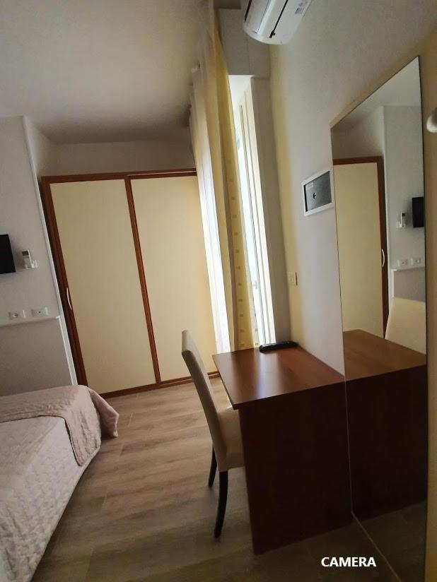 B&B Airone Cervia - Camere E Appartamenti Exteriör bild