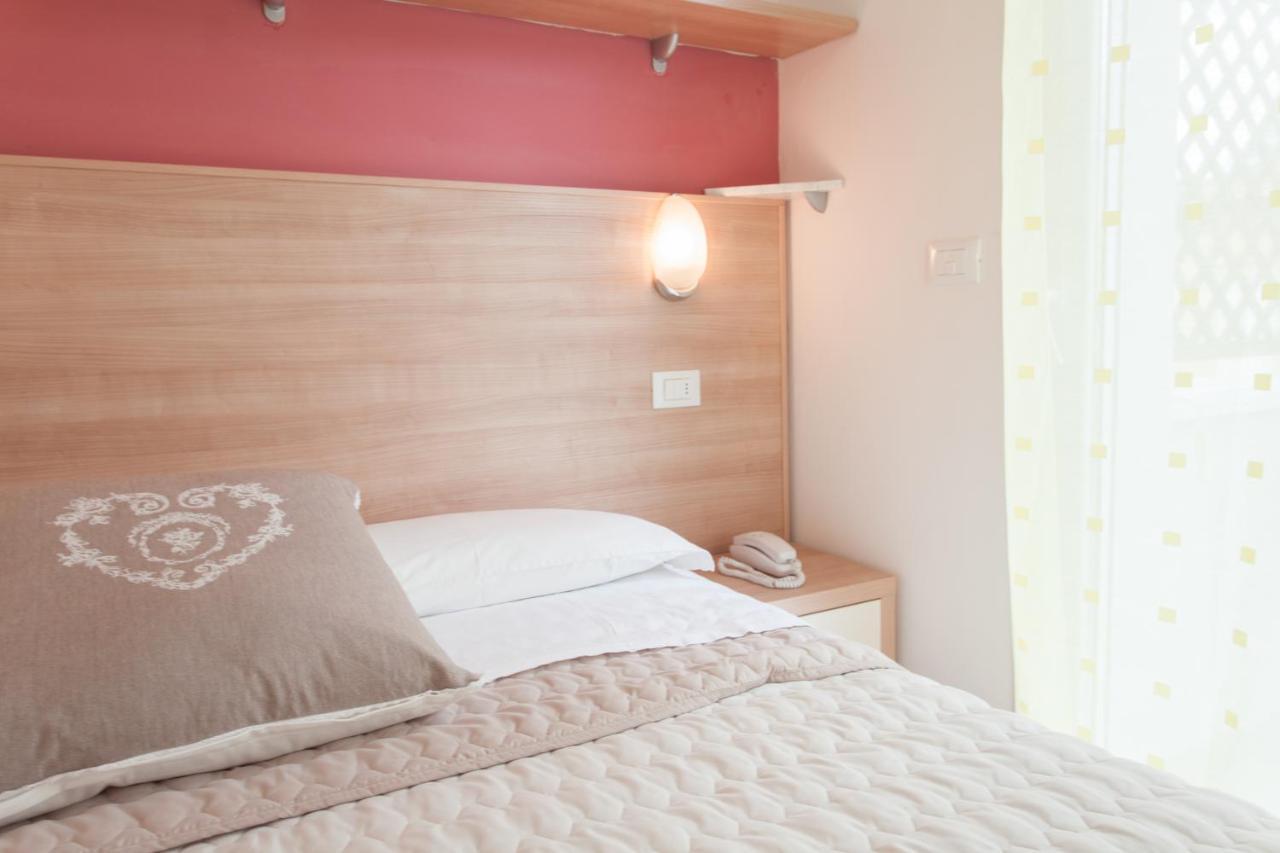 B&B Airone Cervia - Camere E Appartamenti Exteriör bild