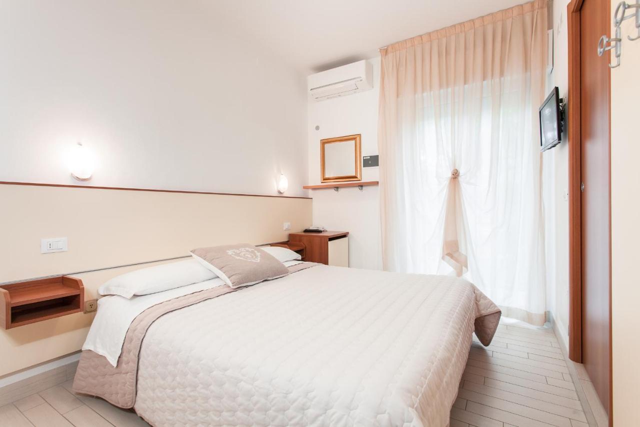 B&B Airone Cervia - Camere E Appartamenti Exteriör bild
