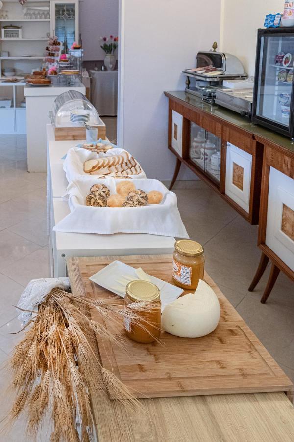 B&B Airone Cervia - Camere E Appartamenti Exteriör bild
