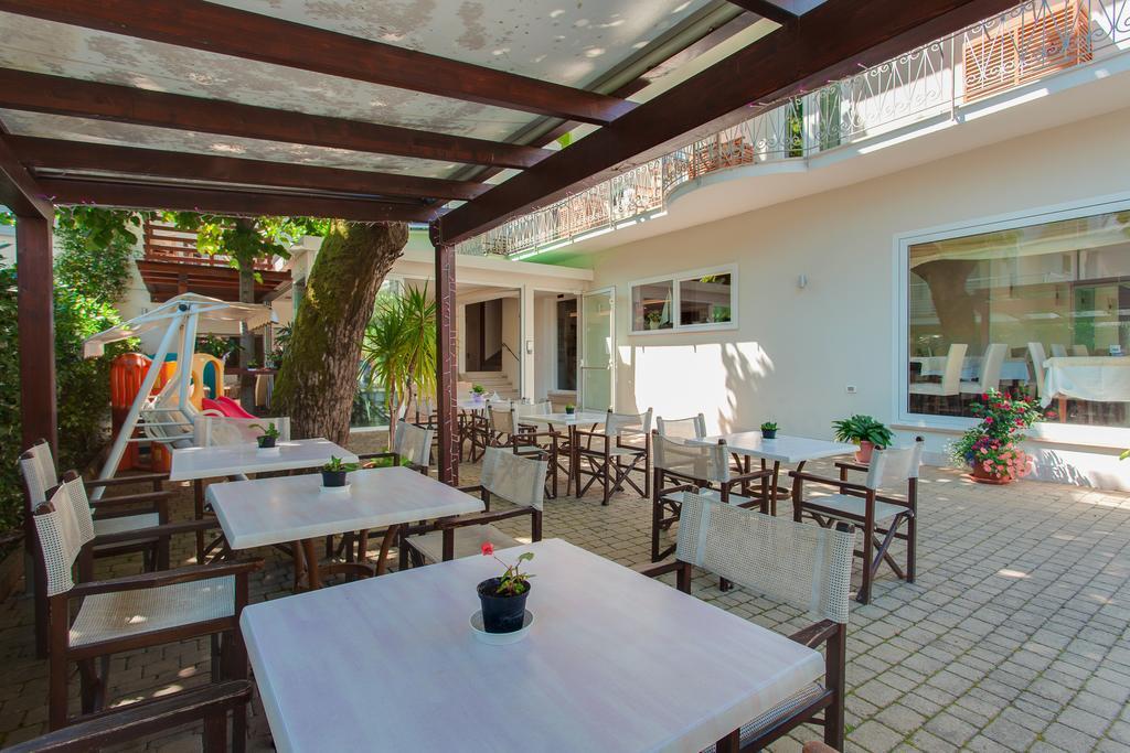 B&B Airone Cervia - Camere E Appartamenti Exteriör bild
